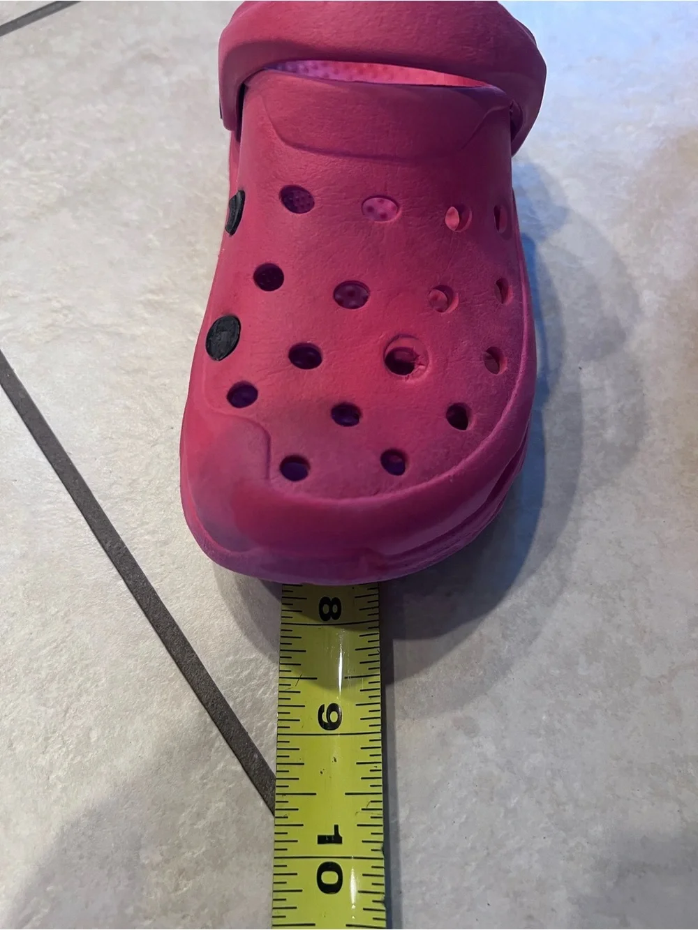 Source Unknown Bright Pink / red Kids Water Clogs with Monster Truck Charm